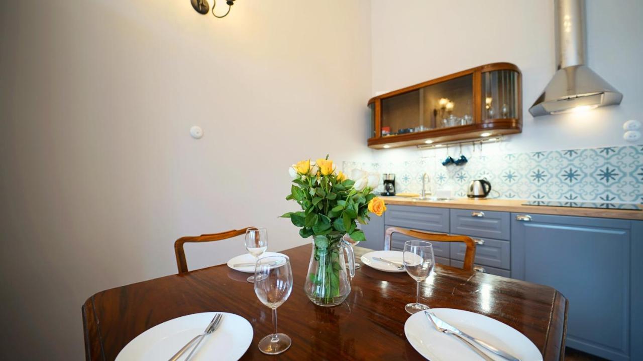 Apartamenty Everysky - Plac Ratuszowy 51 Еленя-Гура Экстерьер фото